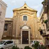 ...che prende il nome dal complesso monastico dell�XI secolo che sorge alla punta estrema del centro storico, oggi sede del Museo Archeologico cittadino
